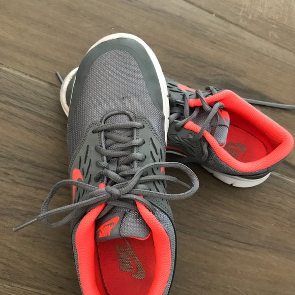 Nike Orive Running shoes size: 8.5 - Picture 2 of 5